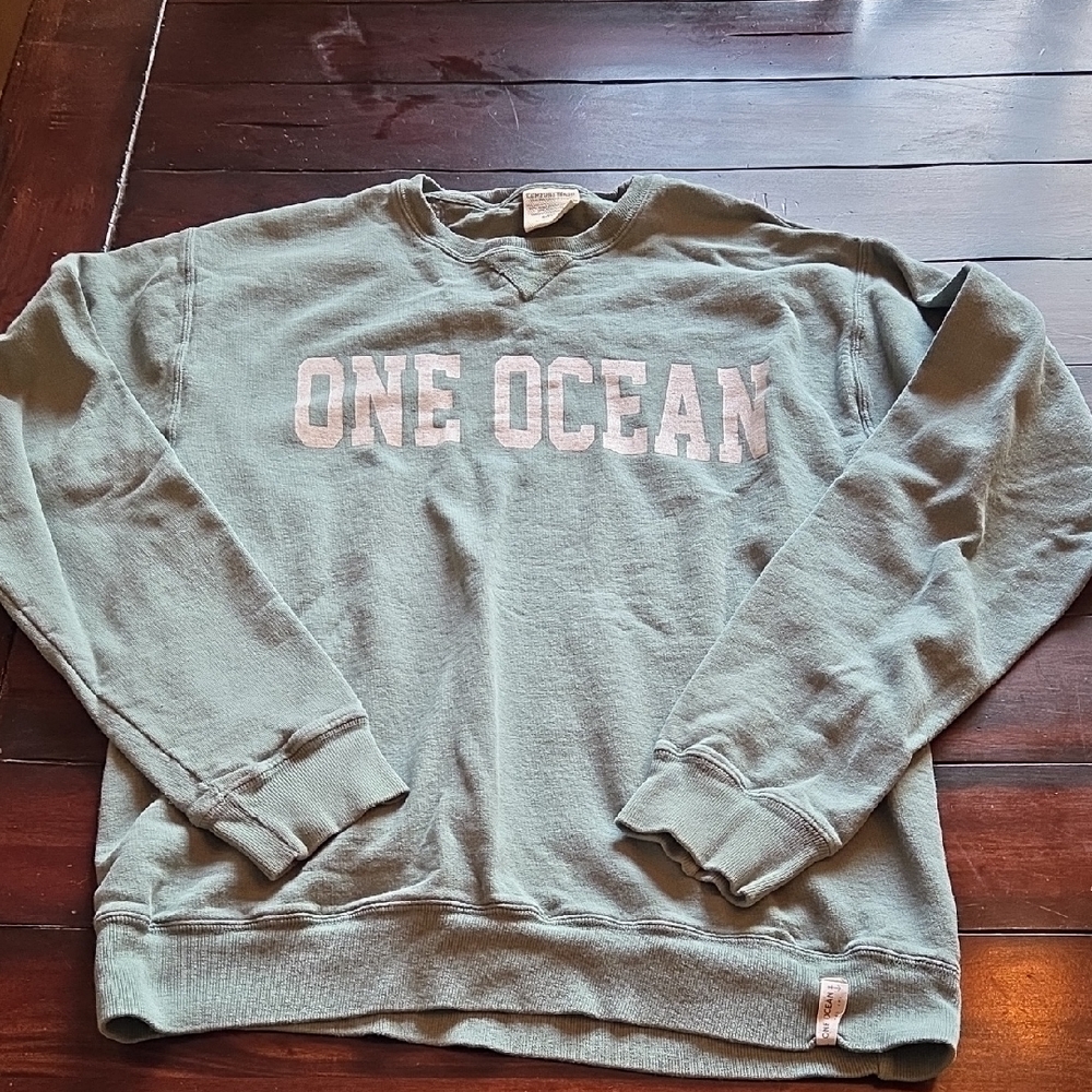 Women's Green Sweater